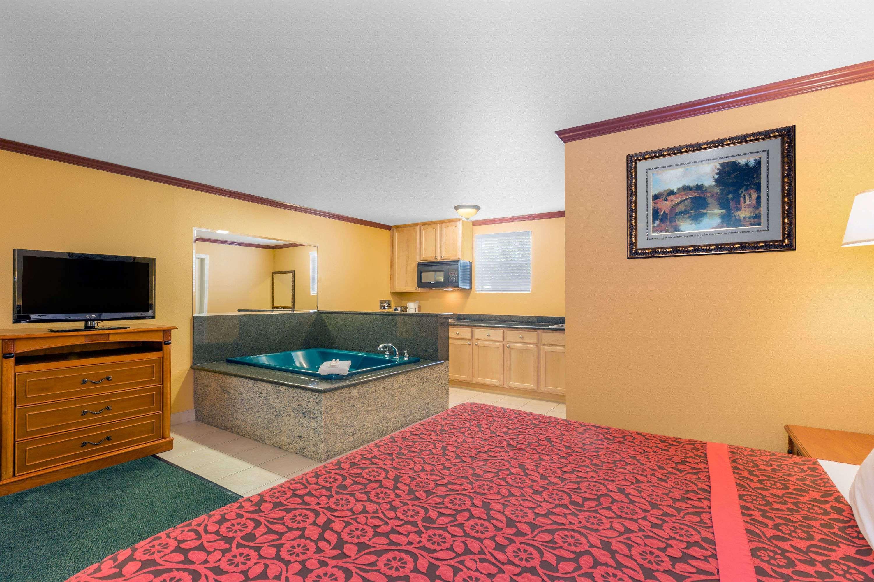 Days Inn By Wyndham King City Exterior foto